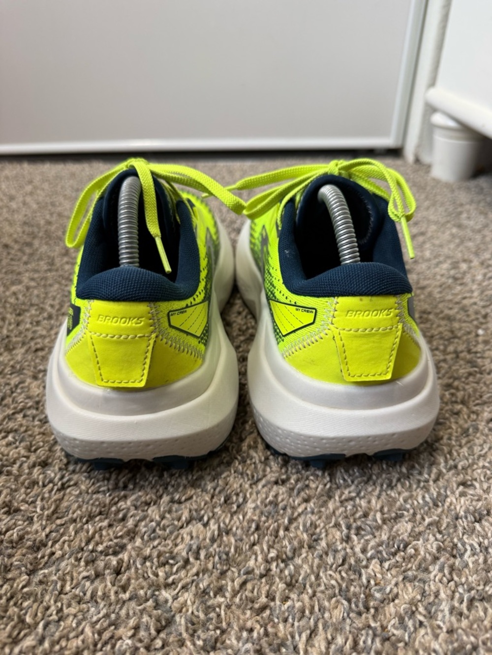 Brooks caldera 6 Neon Lime and Navy Performance Running Shoes - Picture 6 of 9